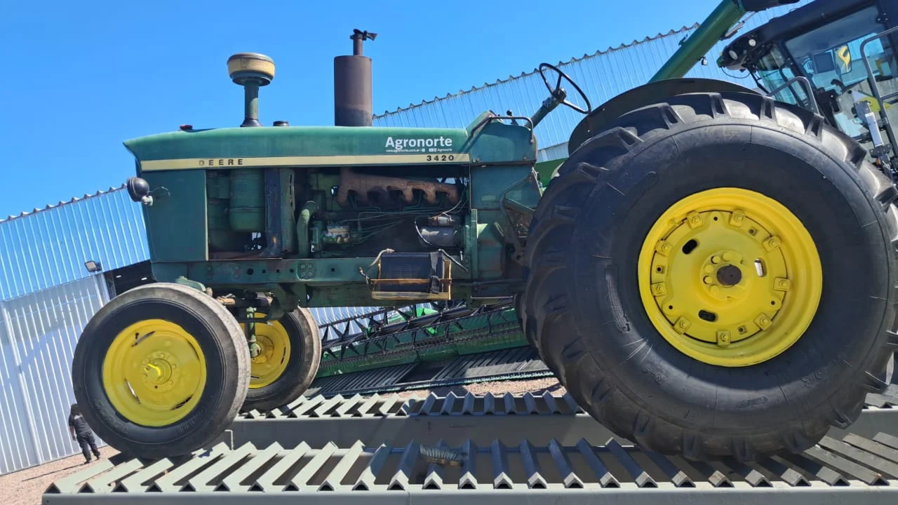 Tractor